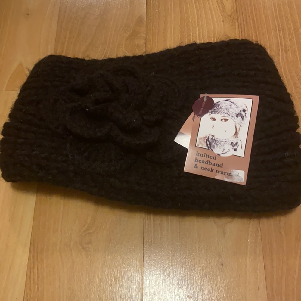 NWT Black Knitted headband or neck warmer with crochet rose